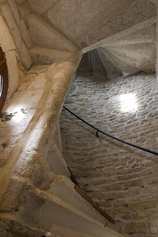 Hôtel Restaurant Des Remparts Chaumont  Exterior foto